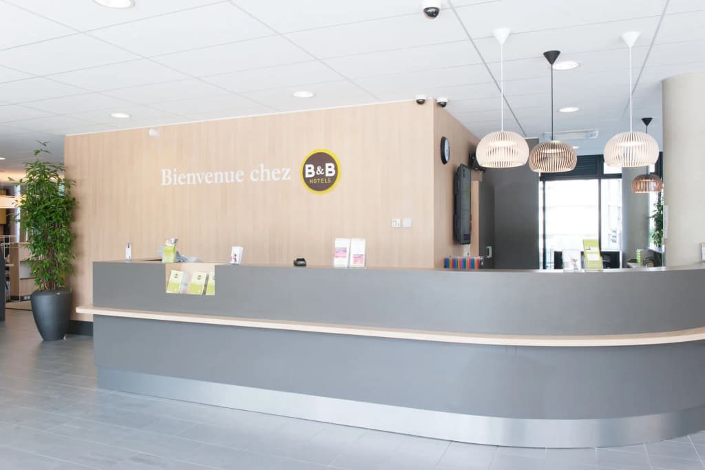 B&B HOTEL Paris Porte des Lilas - photo 2