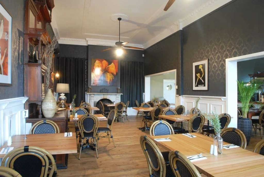 The Grand Hotel Healesville - photo 16