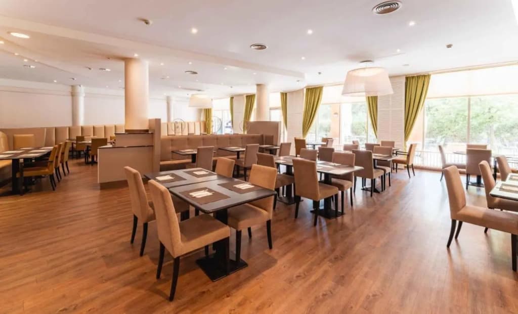 Plaza Premium Wien - photo 48