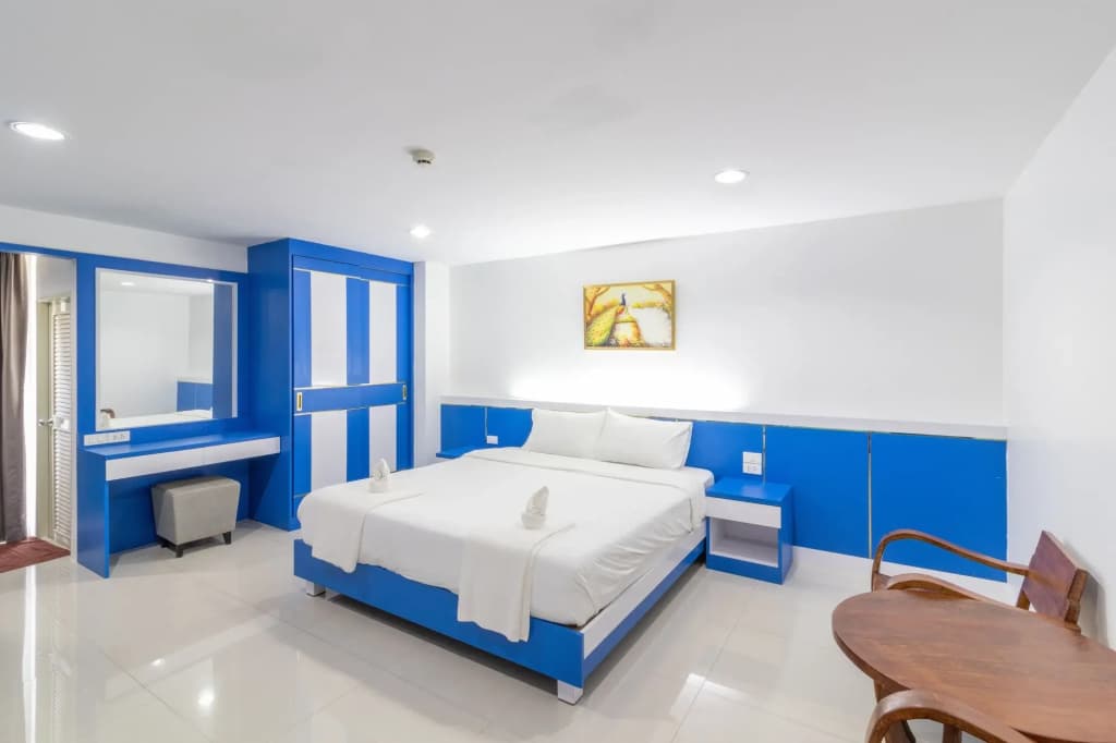 Collection O Siam Privi Hotel - photo 9