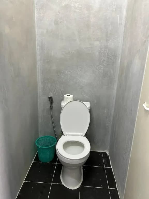 The Drop Inn - photo 11