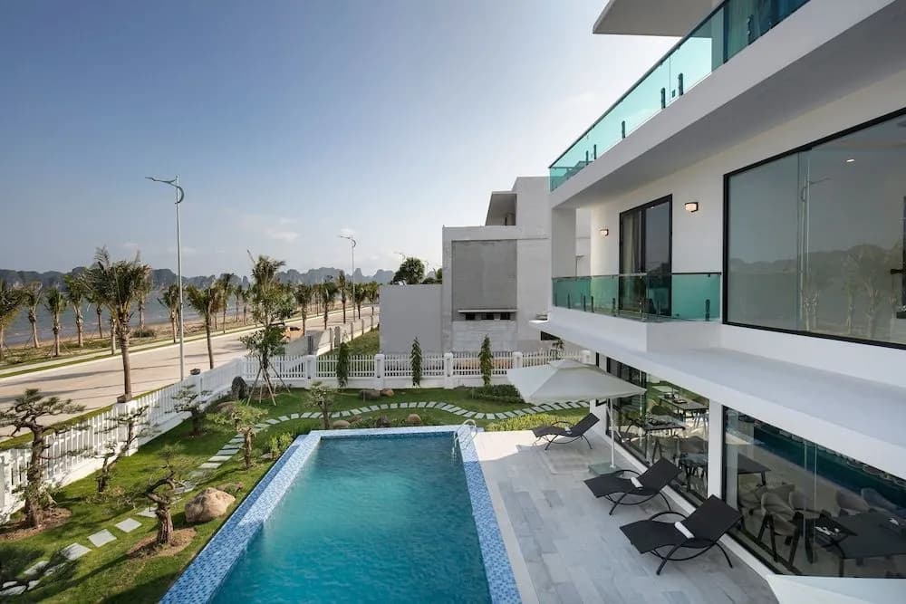 Tuan Chau Kingly Villa - photo 15