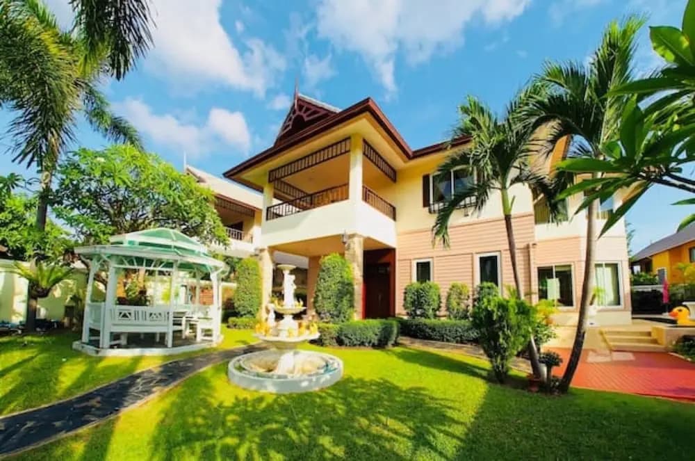The Farah House - photo 17