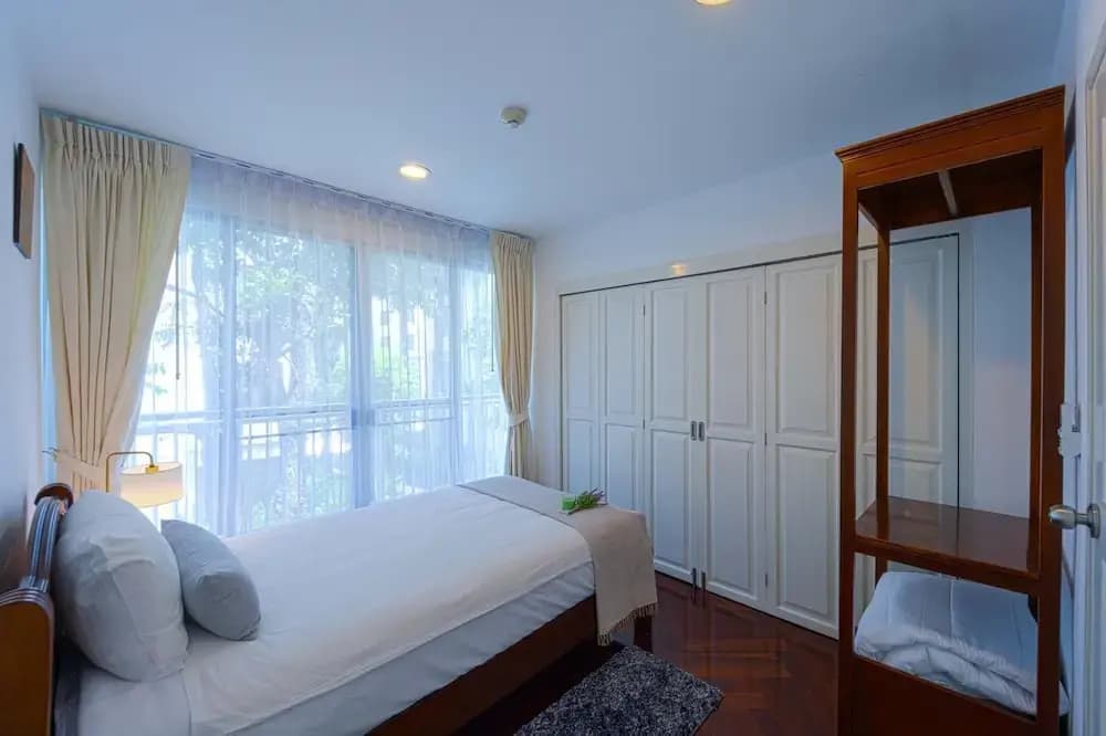 2 Bedroom in Prime Location BSRS - photo 5