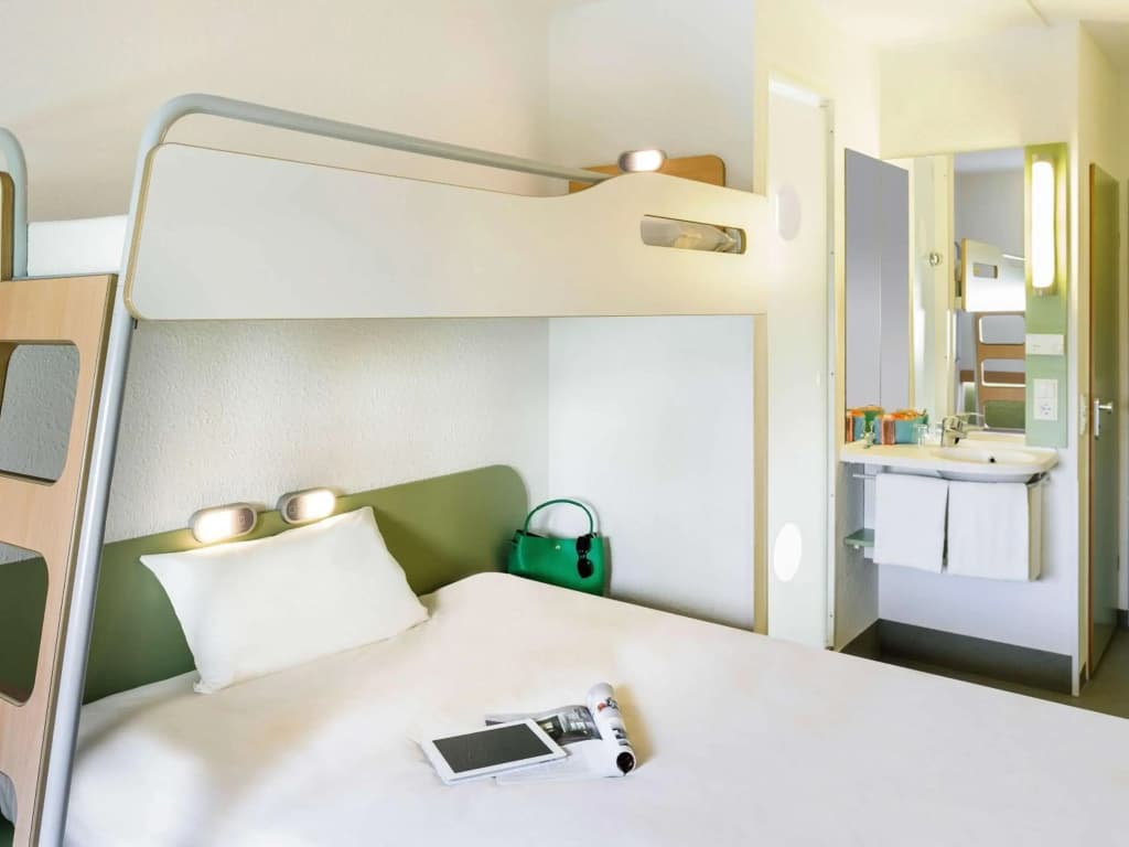 ibis budget Edinburgh Park - photo 22