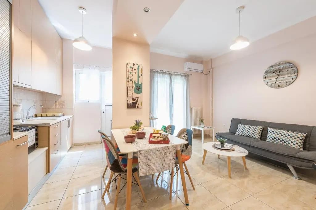 Stylish Acropolis Apartment by Cloudkeys - photo 11