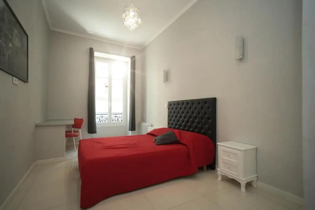 Lusso 5 beds Central Apartment - photo 7