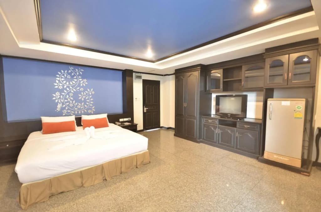 The Heritage Sathorn Suite Hotel - photo 6