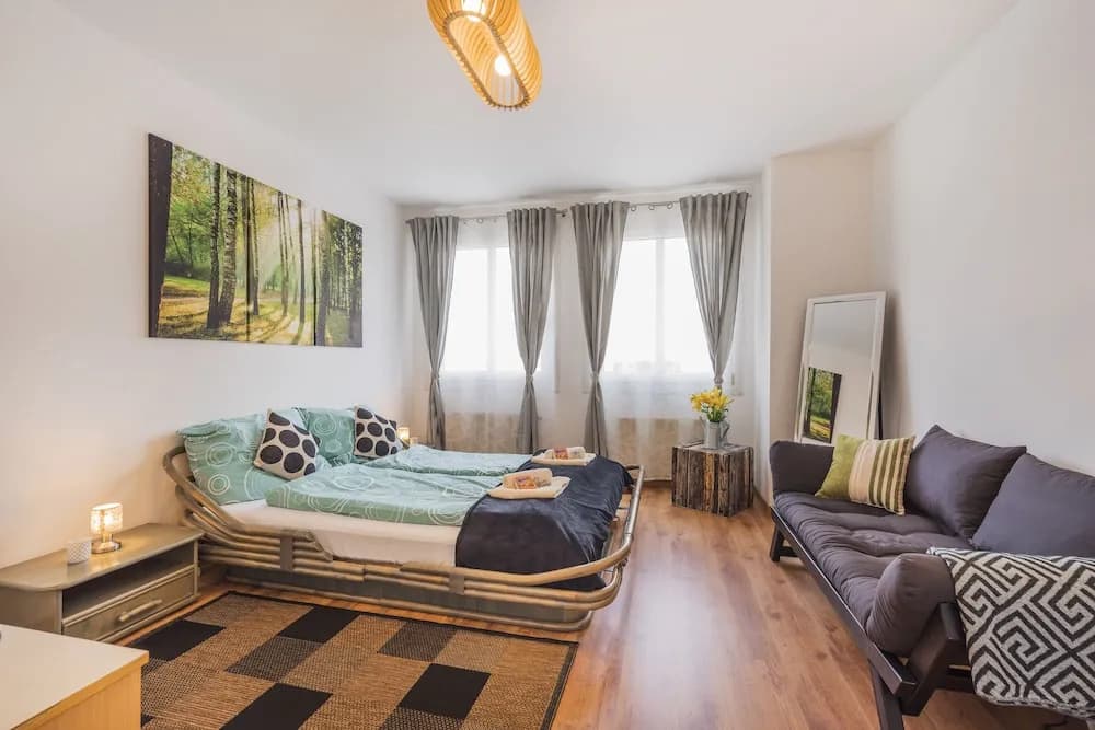 Gierstergasse Apartment Near Downtown - photo 2
