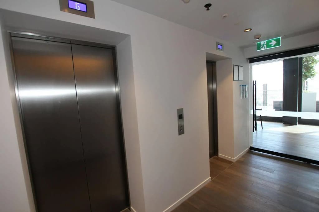Carlson CBD Apartments - photo 12