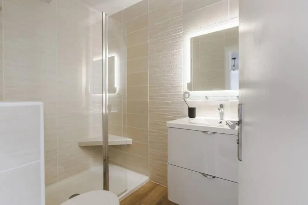 Sea view apartment in residence with swimming pool! - photo 5