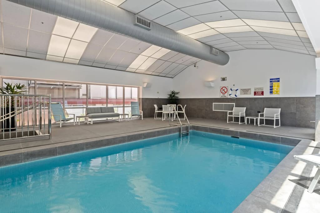 Clarion Suites Gateway - photo 17