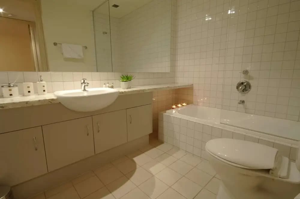 Executive Elwood Apartment - photo 4
