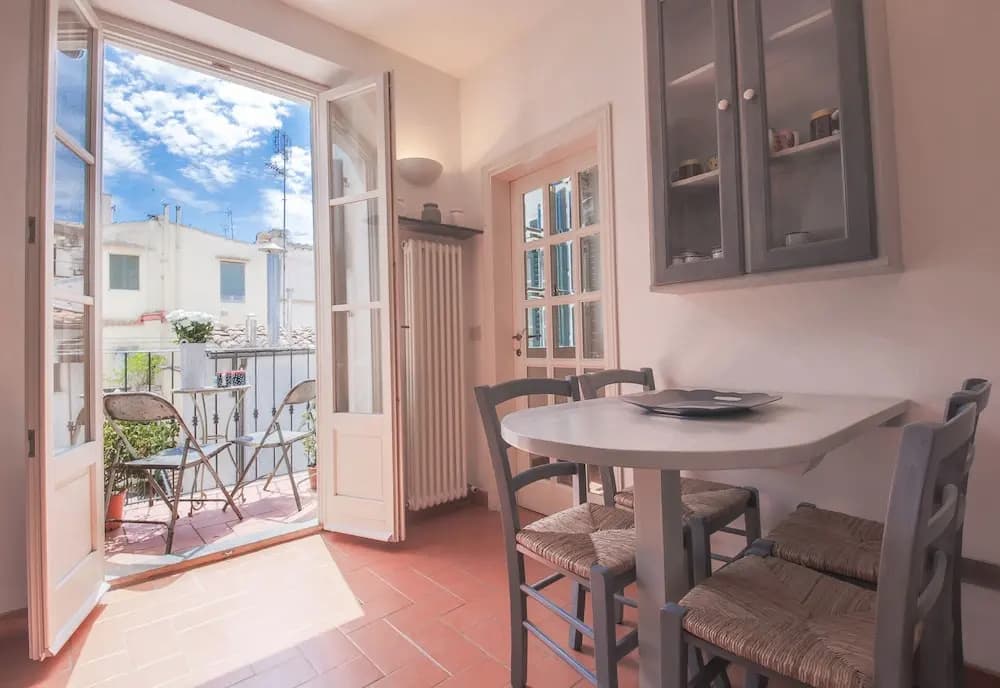 Carlotta's Home - photo 6