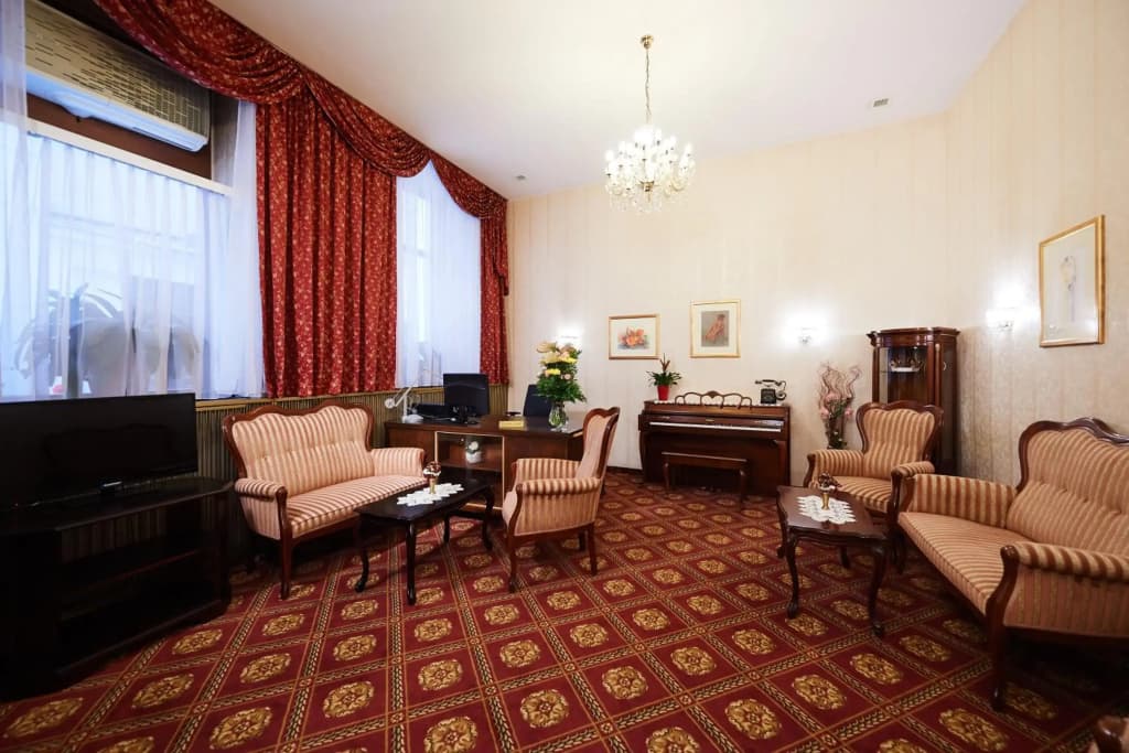 Hotel Austria - photo 6