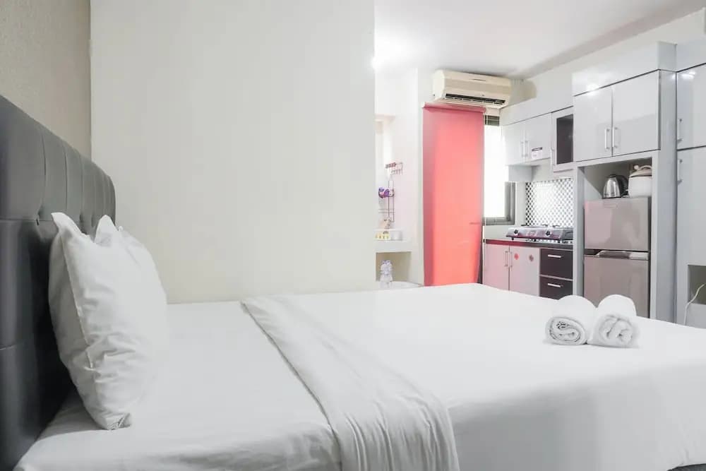 Comfortable Studio Room At Kebagusan City - photo 4