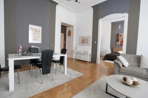 Royal Center Apartment - photo 31