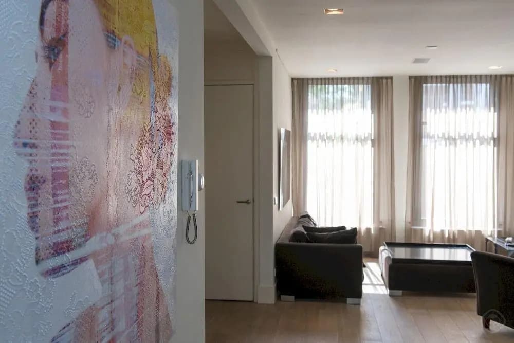 Lionel Apartments - photo 4