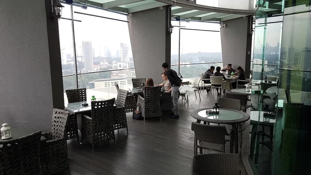 SkyBed Over The Sky Hostel - photo 18