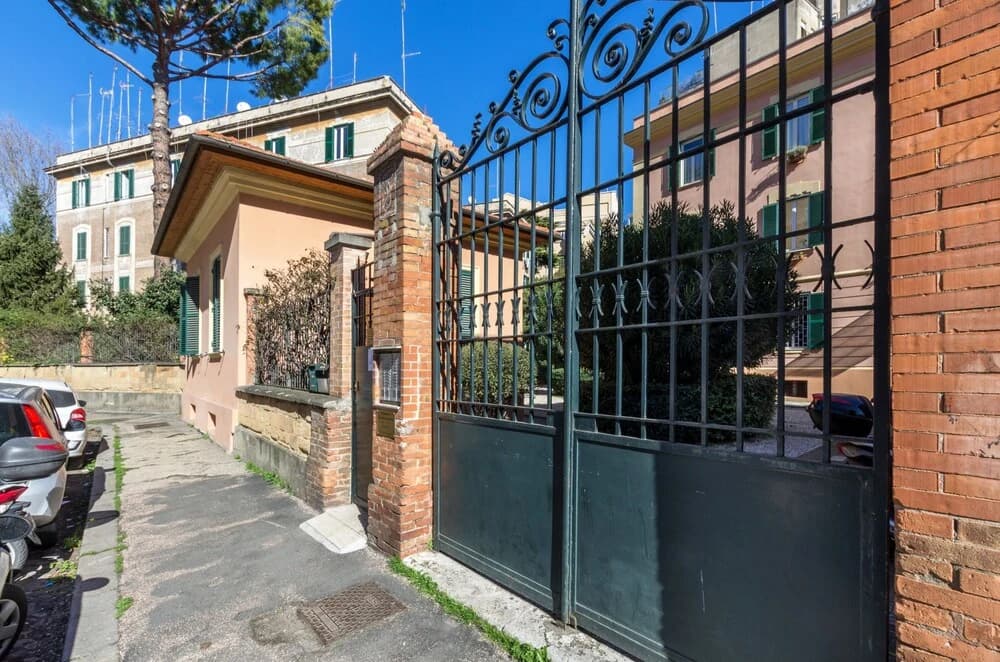 New Vaticano Apartment - photo 13