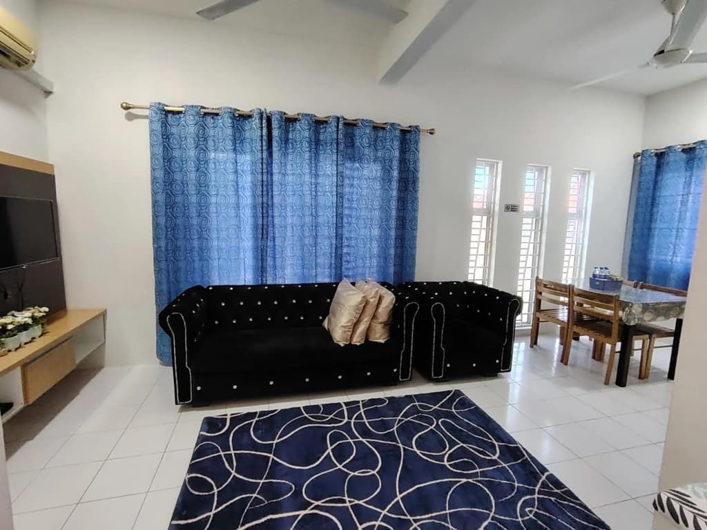 A&W Homestay 1, Vista Perdana, Miri - photo 2