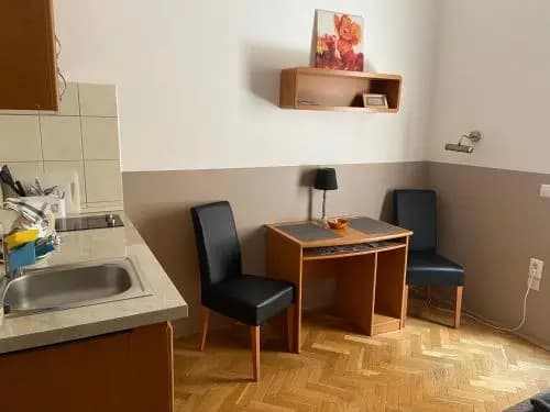 Guest Rest Studio Apartments - photo 16