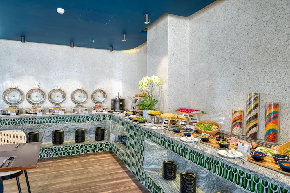 The Almin Hotel - photo 11