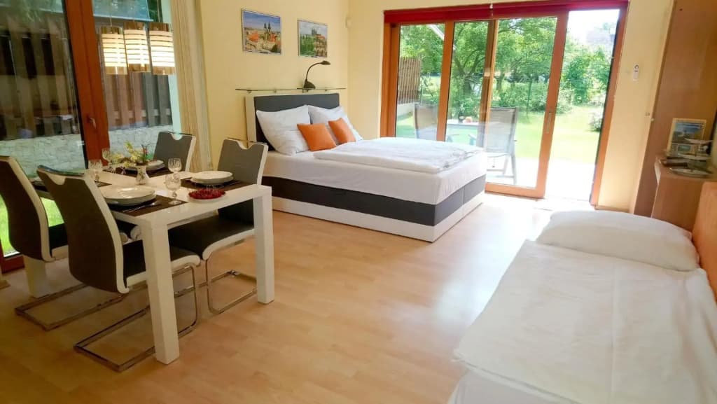 Lovely apartment, Garden, Parking, Wifi, Netflix - photo 5