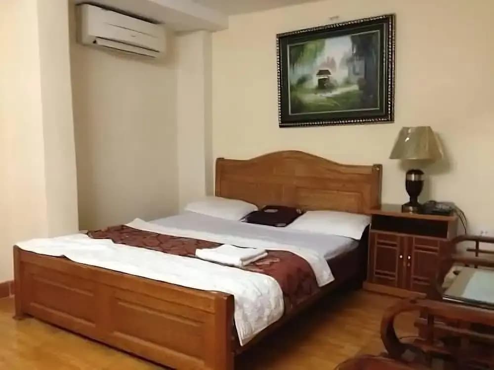 Hoang Gia Hotel 150 Nghi Tam HN-BayLux - photo 5