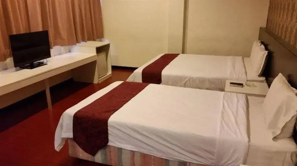 Prince Hotel - photo 6