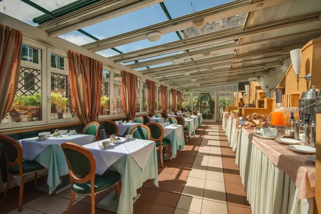 Hotel Borromeo - photo 18