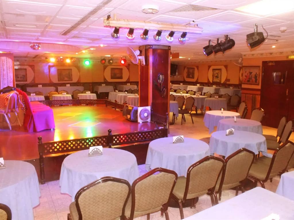 Al Bahjah Hotel - photo 19