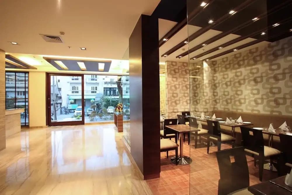 Anara Service Apartments - Greater Kailash Part II - photo 19