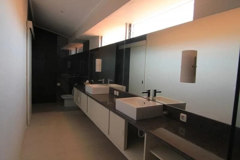 Sunshoot Villa Sandat - photo 11