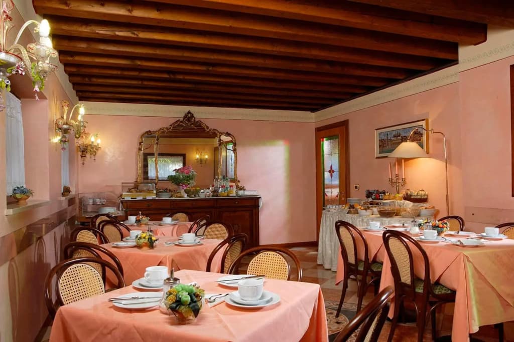 Hotel Antico Moro - photo 19