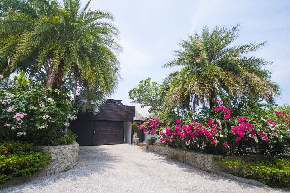 Spacious 5-Bedroom Surin Beach Villa - photo 10
