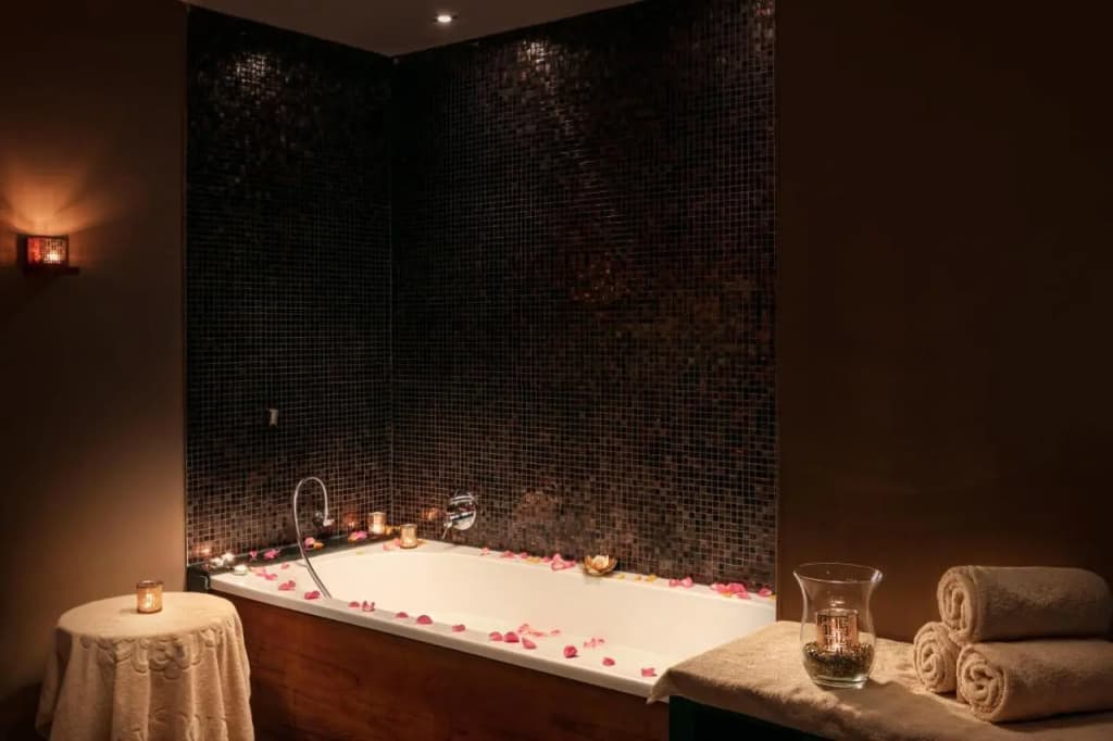 Hotel Kings Court - photo 25