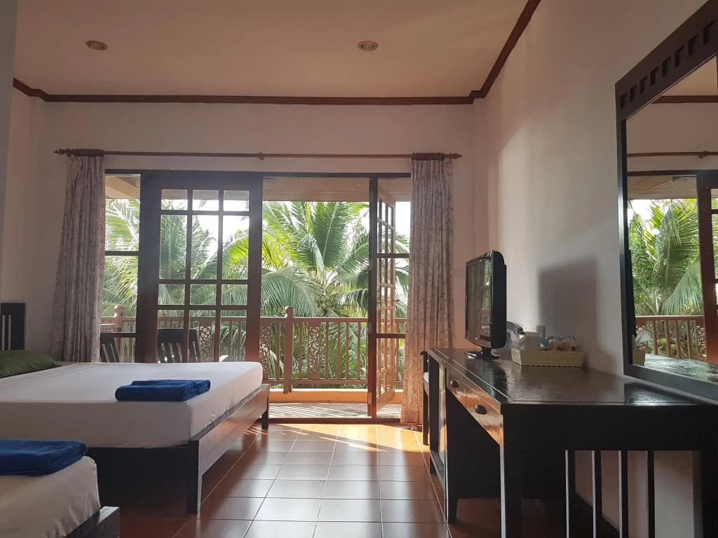 First Villa Beach Resort - photo 2