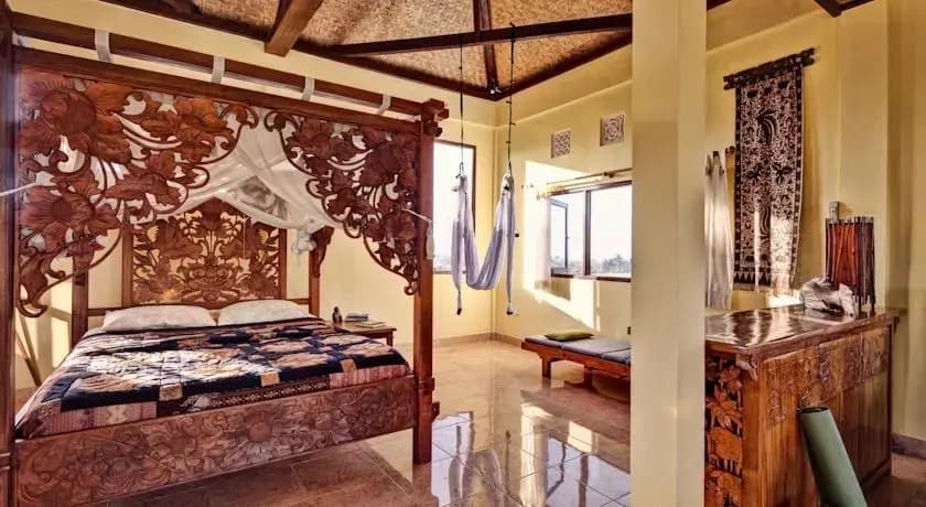 Swallow Guesthouse - photo 9