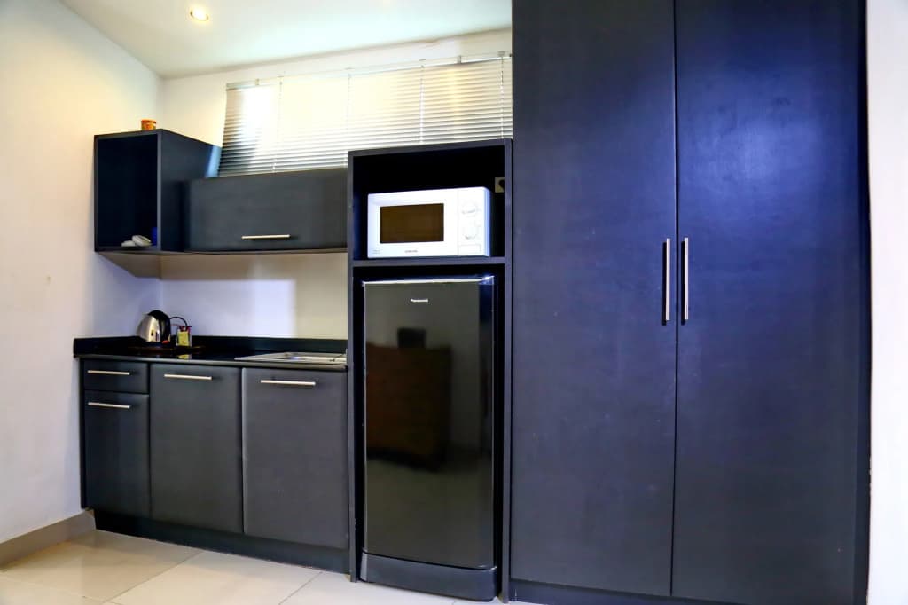 East Suites - photo 23
