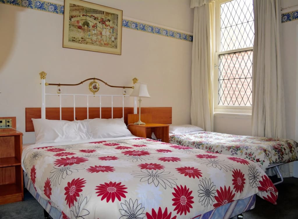 Georgian Court Guest House - photo 2
