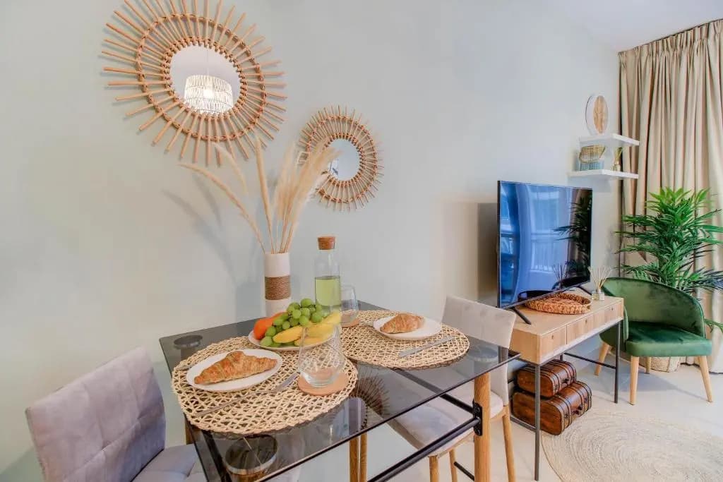 Durrani Homes - Luxurious Studio near Dubai Mall with pool view - photo 10