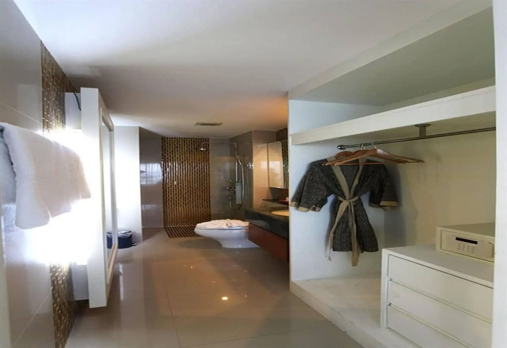 Royal Beach View Suites - photo 10