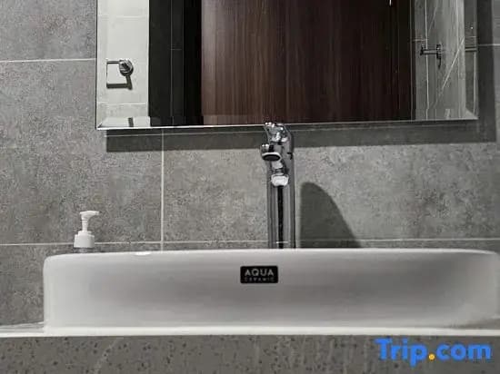 Lang Retreat Apartment - Resort Pool & Elite Gym - photo 16