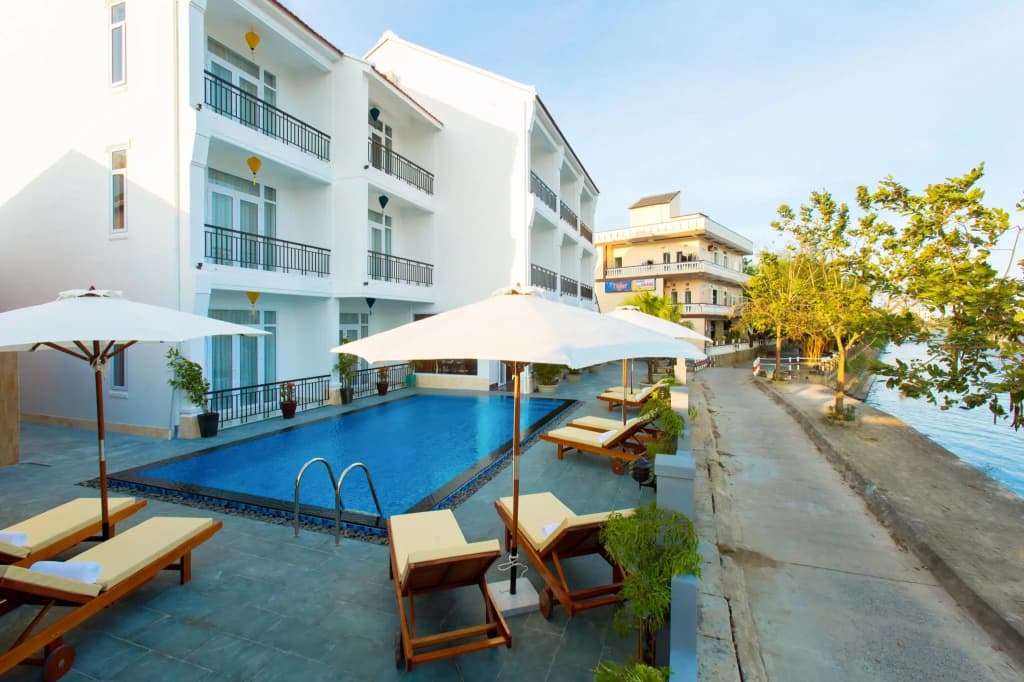 Riverside White House Boutique Hotel - photo 12