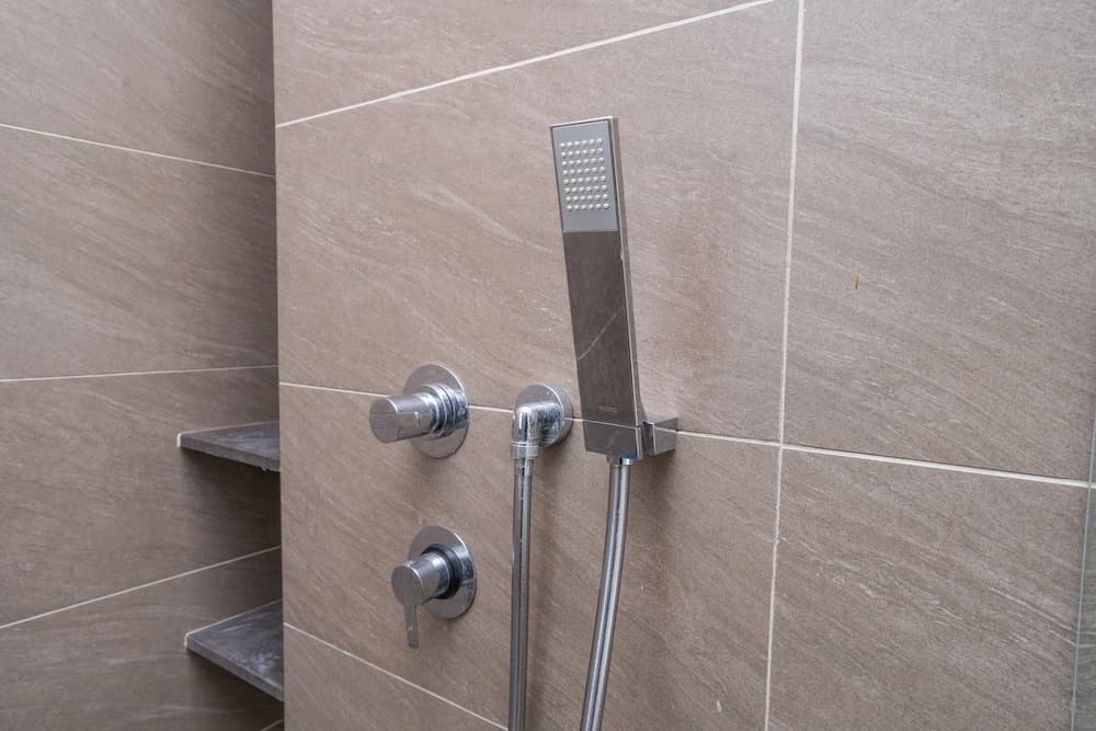 OYO Home 89725 Beautiful 3br Grand Medini - photo 27