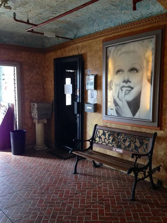 Hollywood Dream Suites - photo 2