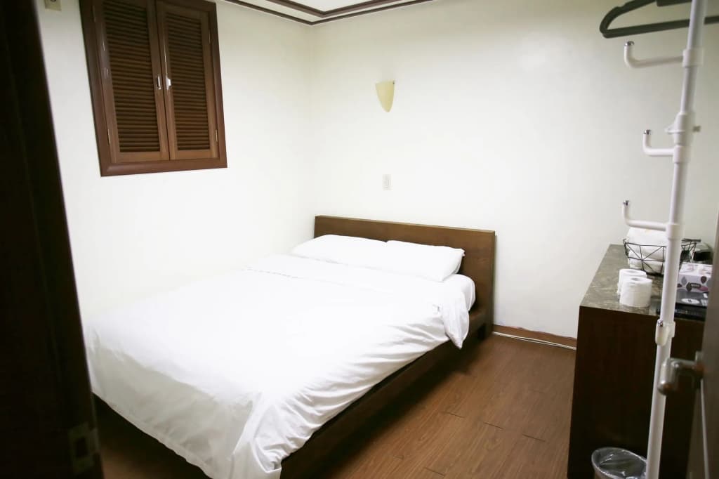 Sinchon Sisters Hostel - photo 5