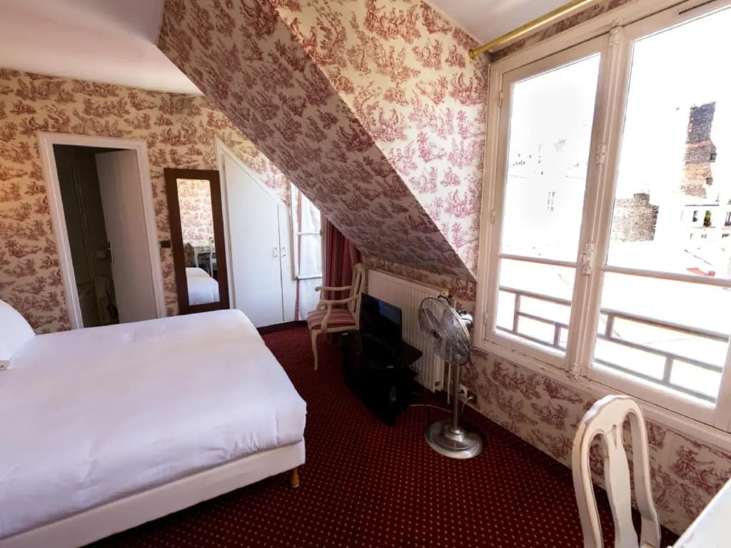 Hotel Regyn's Montmartre - photo 16