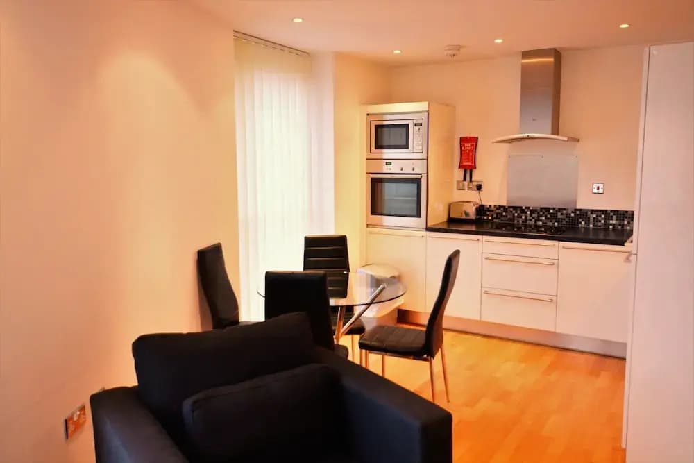 Denison House - Elite Apartments - photo 7